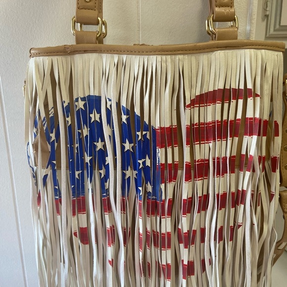 Steve Madden America Bag Stylish Fringe Patriotic Flair $74 - Picture 1 of 11